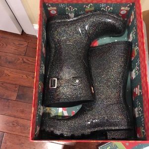 Hunter Starcloud 5-Price FIRM-HOST PICK 3/18/2021!